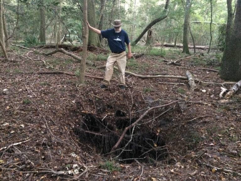 Permit-less Sabal Trail pipeline risked by new sinkhole