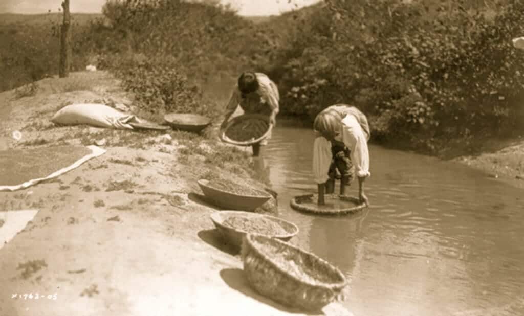 Southwest ancient irrigation system disrupts big agriculture