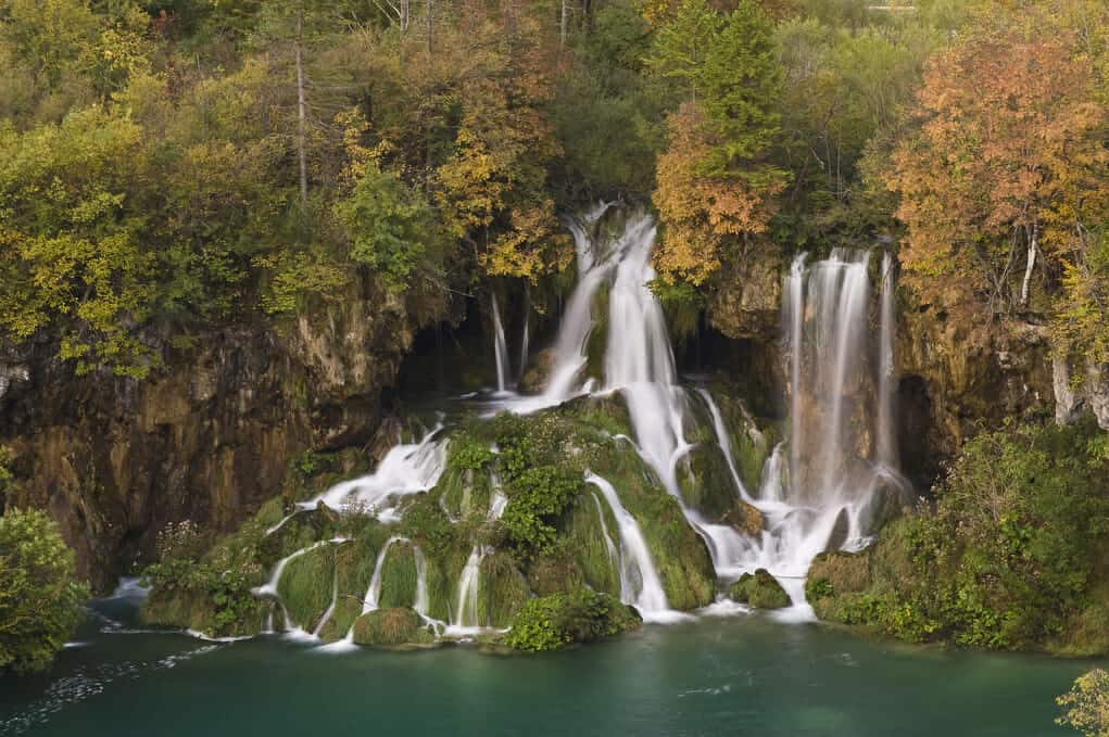 photo: beautiful waterfalls. We’re in a global water crisis. It’s time to turn to nature