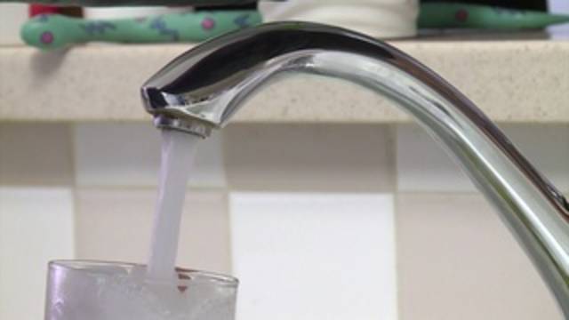 photo: water from a kitchens tap - is it safe? New water tests in Houston show presence of cancer-causing chromium 6