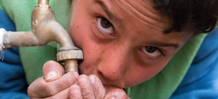 Flagship UN report extolls win-win water partnerships to avert global crisis